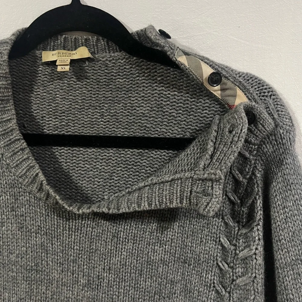 Burberry Wool Knit Sweater XL - Picture 3 of 7
